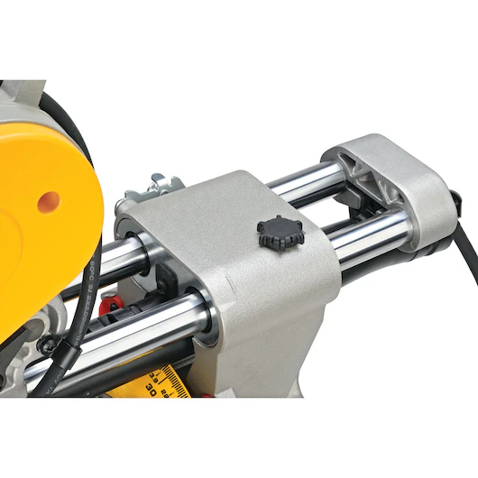 DeWalt DWS780-QS 1.675 Watt Paneelsäge 305mm mit XPS-Schnittlinienanzeige DWS780-QS