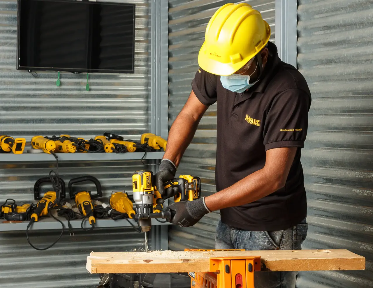 DeWalt DCD996NT-XJ 18V XR Akku-Schlagbohrschrauber – 95 Nm – Brushless – 3-Gang – TSTAK
