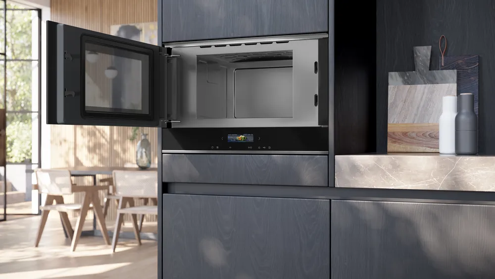 Siemens BF722L1B1 iQ700 kuchenna kuchenka mikrofalowa do zabudowy, czarna, stal szlachetna