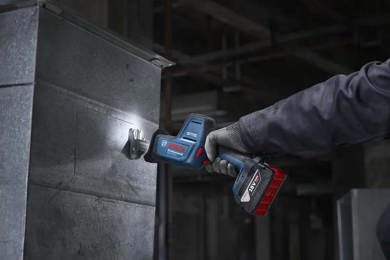 Bosch Professional GSA 18V-24 Akku-Säbelsäge 06016A5100