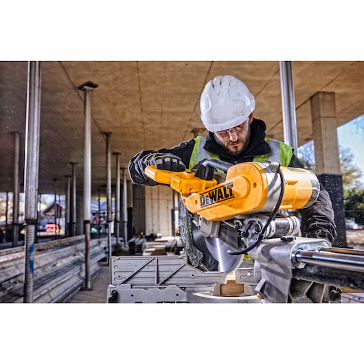 DeWalt DWS780-QS 1.675 Watt Paneelsäge 305mm mit XPS-Schnittlinienanzeige DWS780-QS