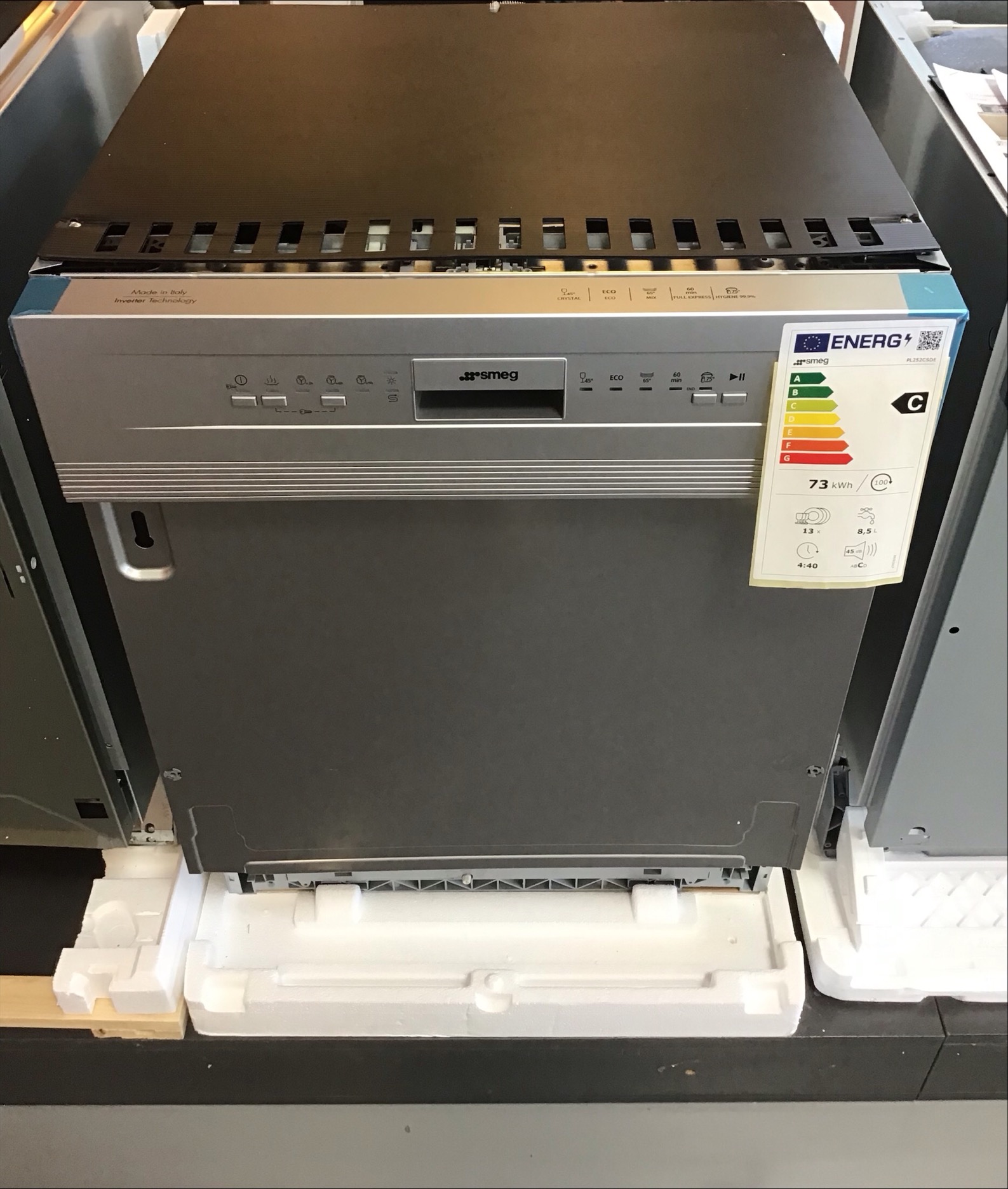 Smeg PL252CSDE Zmywarka Srebrna, Neutralna