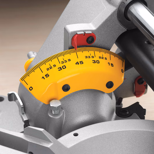 DeWalt DWS780-QS 1.675 Watt Paneelsäge 305mm mit XPS-Schnittlinienanzeige DWS780-QS