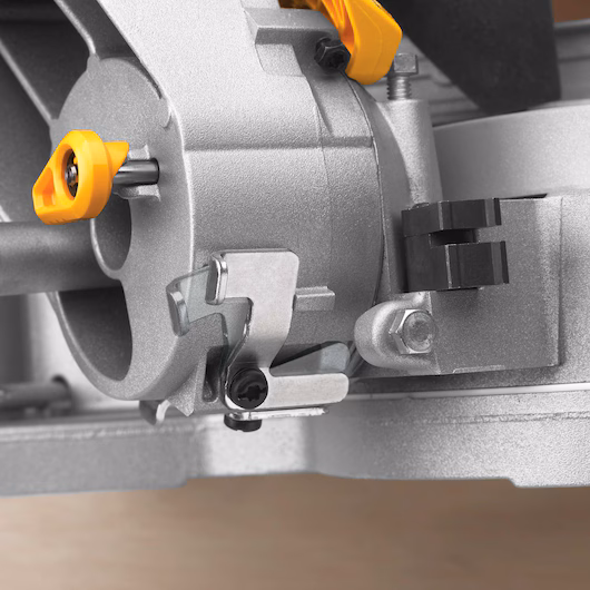 DeWalt DWS780-QS 1.675 Watt Paneelsäge 305mm mit XPS-Schnittlinienanzeige DWS780-QS